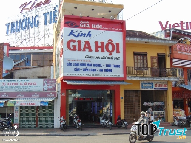 Cửa hàng mắt kính Gia Hội