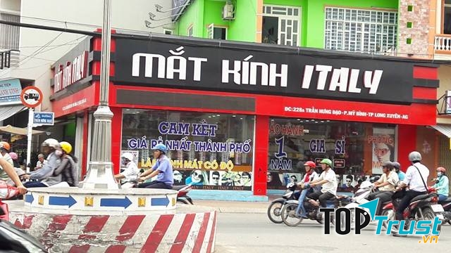 Mắt kính Italy Long Xuyên