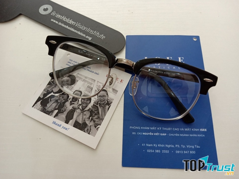 Mắt kính Long Điền