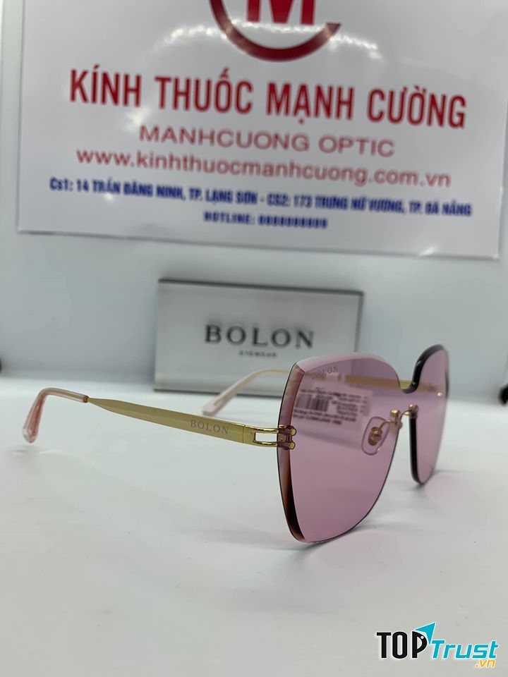 Mắt Kính Mạnh Cường