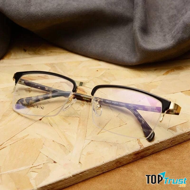 Mắt kính Minh Nhật