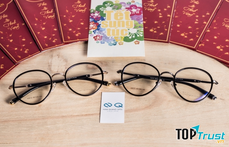 Mẫu Gọng Kính Chiro ở Nam Quang