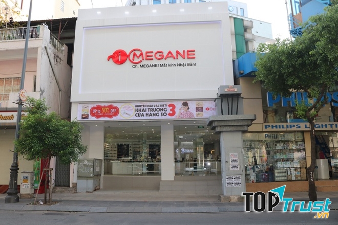 Mặt tiền cửa hàng i-Megane