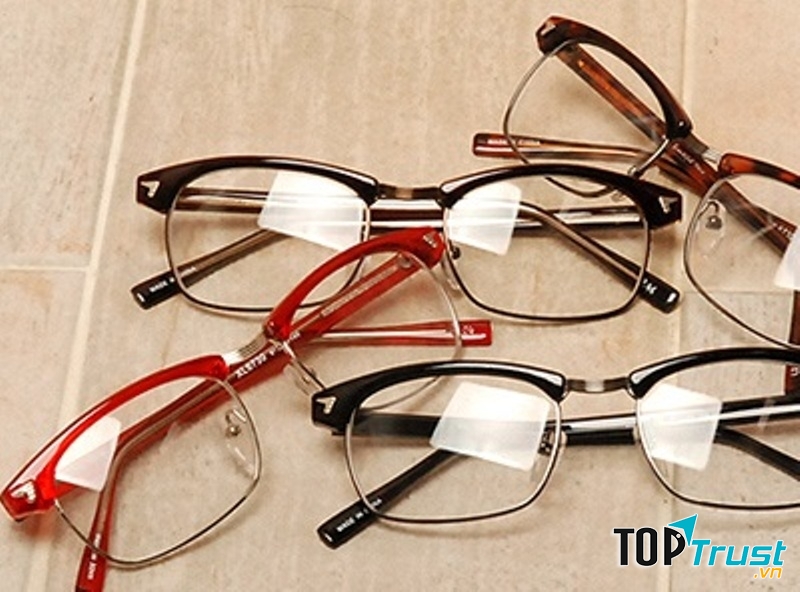 Mẫu kính thuốc tại Quang Sài Gòn