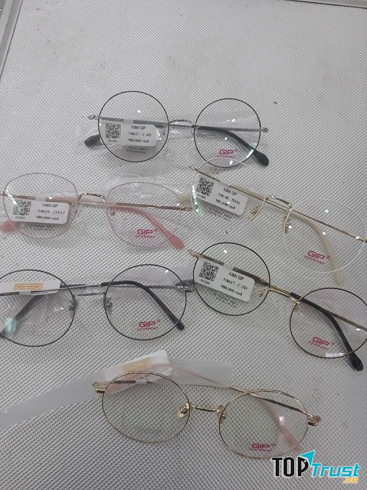 Mắt kính Sài Gòn