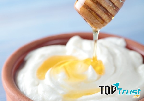 Mặt nạ mật ong và sữa tươi