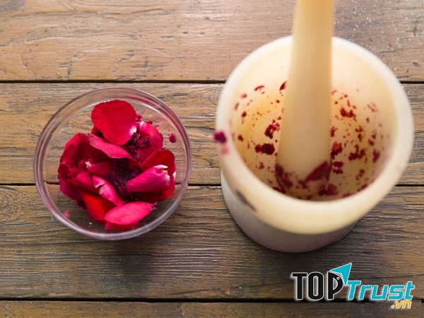 Mặt nạ hoa hồng