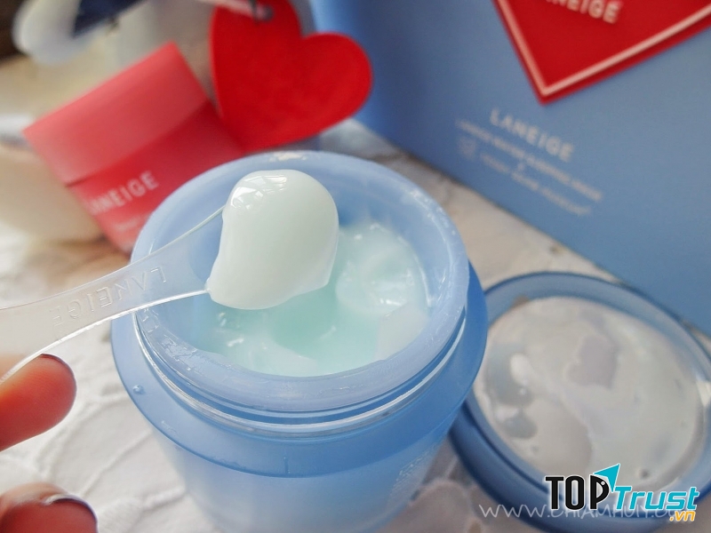 Dạng gel thấm hút nhanh chóng