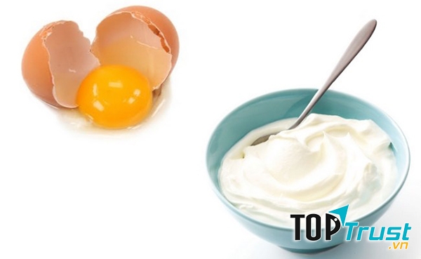 Mặt nạ trắng da từ trứng gà tươi và  sữa chua