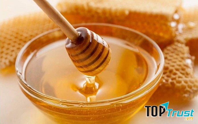 Mật ong trị được sẹo lâu năm.