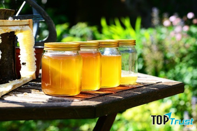 Mật ong chưa tiệt trùng có thể dẫn đến xơ gan, ung thư.