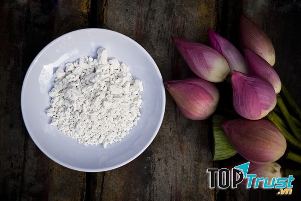 Mật ong kị với bột sắn dây