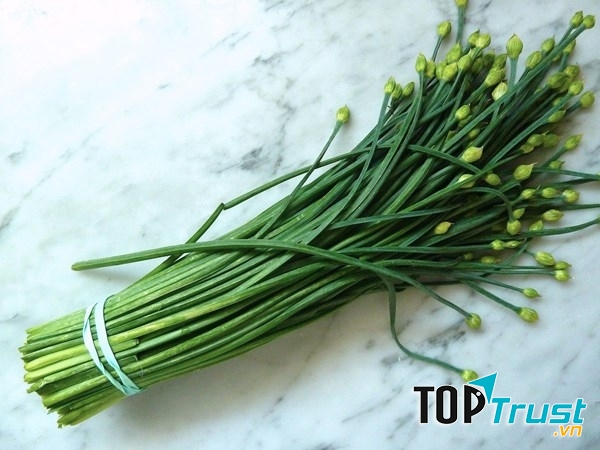 Mật ong kị với hẹ