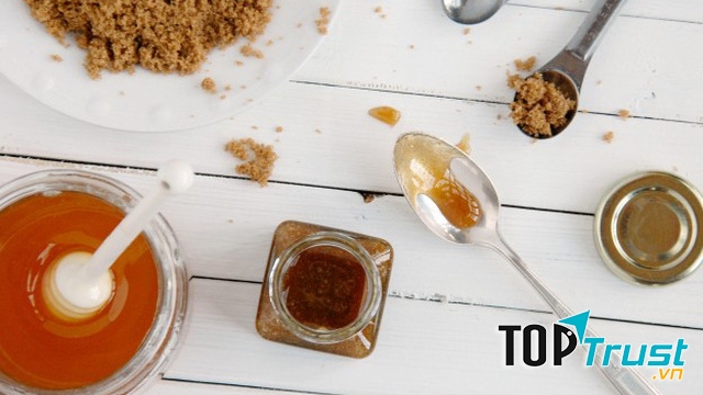 Mặt nạ mật ong và đường nâu