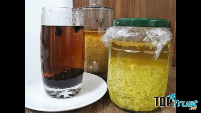 Mát xa bằng rượu gừng giúp đánh bay mỡ thừa cho đùi thon gọn