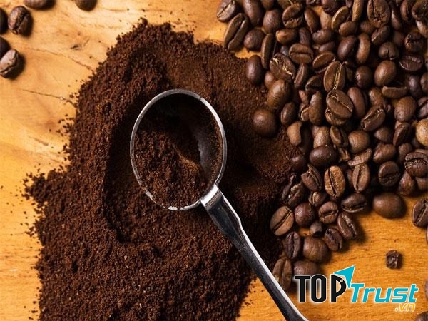 Cà phê pha tạp luôn có màu nâu đen hoặc đen khá đậm