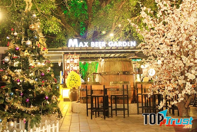Max Beer Garden