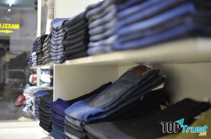 Quần jean chính là điểm mạnh của Maxxlook Shop