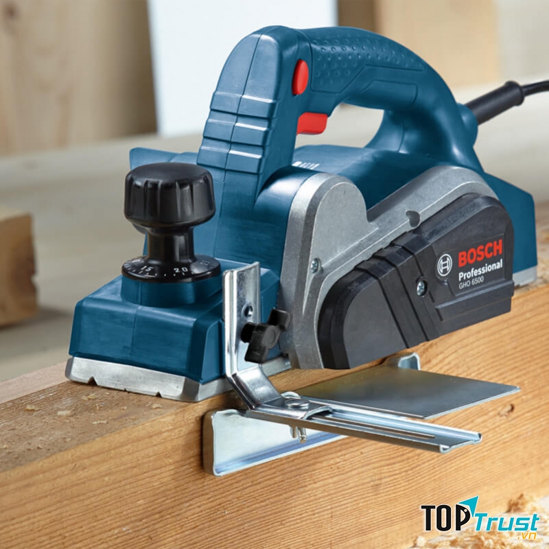 Máy bào gỗ Bosch GHO 6500