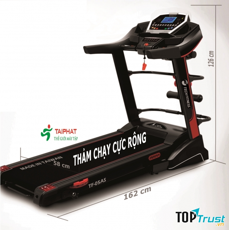 Máy chạy bộ Tech Fitness có thiết kế mạnh mẽ, hiện đại