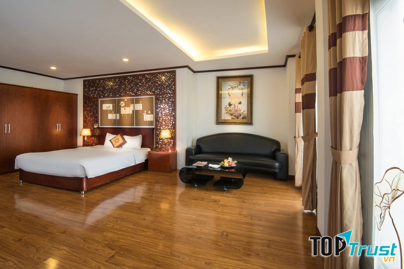 May De Ville Old Quarter Hanoi