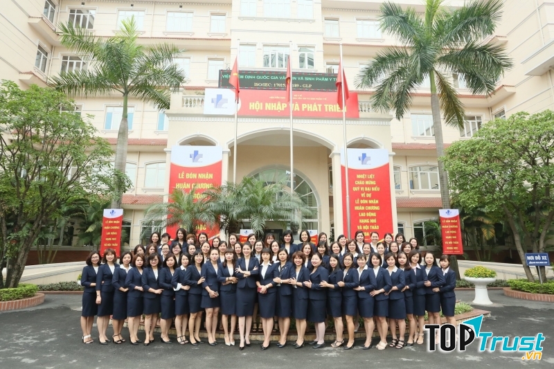 May đo đồng phục Vest Nguyễn