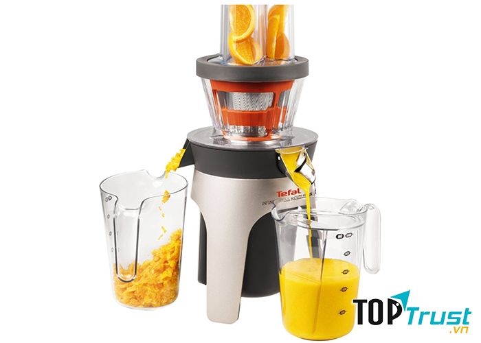 Sở hữu máy ép trái cây Tefal ZC500 người nội trợ sẽ có được những ly nước ép trái cây thơm ngon, bổ dưỡng và an toàn vệ sinh có các thành viên trong gia đình.