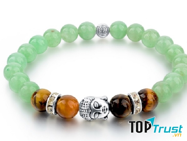 Các nhà tâm linh xưa cho rằng, các loại đá quý tự nhiên đã hấp thụ nhiều tinh hoa của đất trời vì vậy sẽ đem đến nhiều may mắn cho người sở hữu.