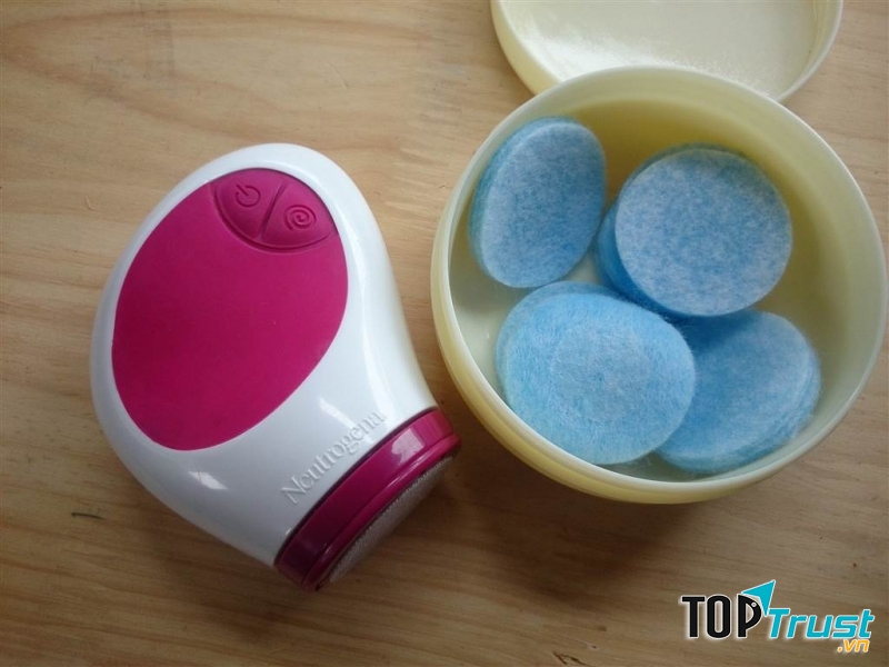 Máy rửa mặt Neutrogena Wave Sonic Power Cleanser