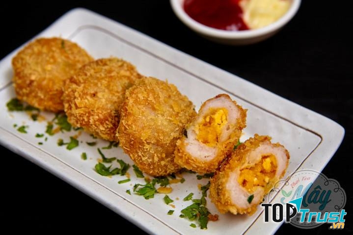 Menu món ăn vặt tại Mây ThaiTea cũng vô cùng hấp dẫn, có mức giá phải chăng nhưng luôn đảm bảo hương vị thơm ngon