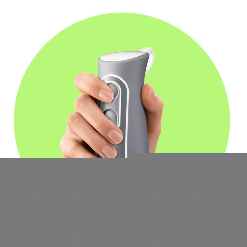 Thiết kế tay cầm vừa vặn, tránh rơi máy khi xay thức ăn.