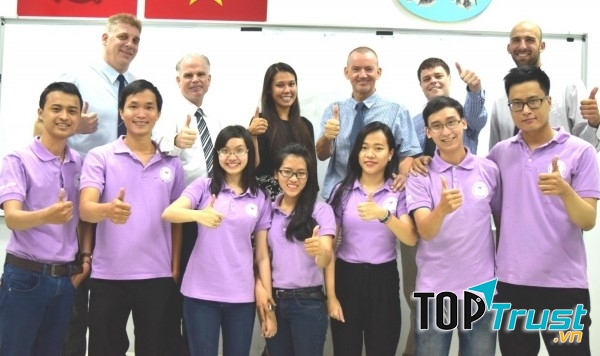 Đội ngũ giáo viên của trung tâm Mc IELTS