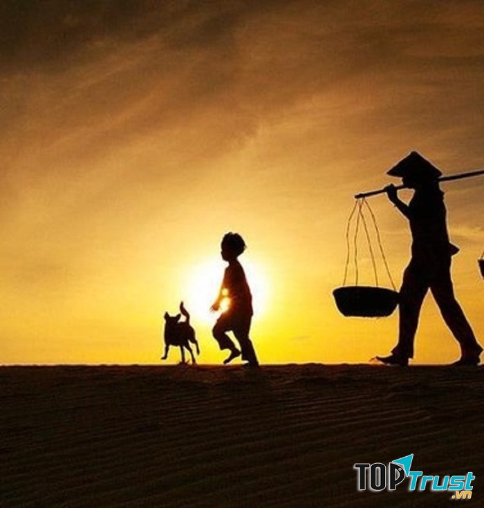 Mẹ là ngọn gió của con suốt đời