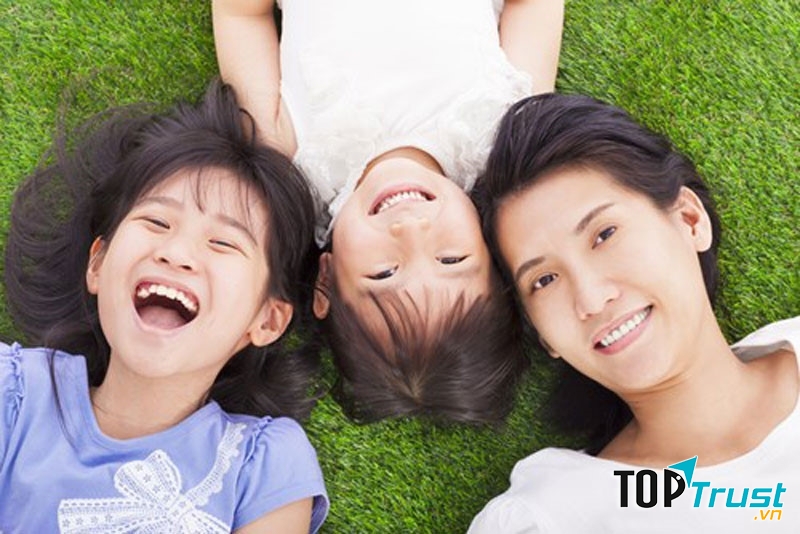 Mẹ là người yêu thương ta vô điều kiện.