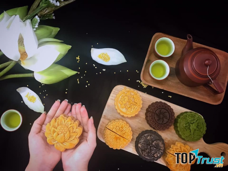 Với các nguyên liệu tự nhiên, đôi tay khéo léo và những kinh nghiệm đúc rút từ những năm trước, Mẹ Nhím Cake luôn mang đến cho bạn sự hài lòng nhất