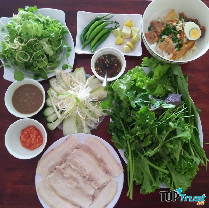Mệ Thẻo - Bún Mắm Nêm & Bánh Ướt Cuốn Thịt Heo