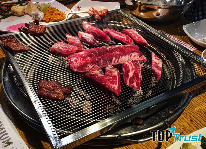 Nhà hàng Meat Plus - Trung Hòa