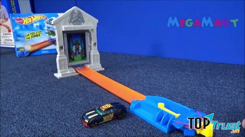 Megamart luôn cố gắng làm hài lòng các khách hàng.