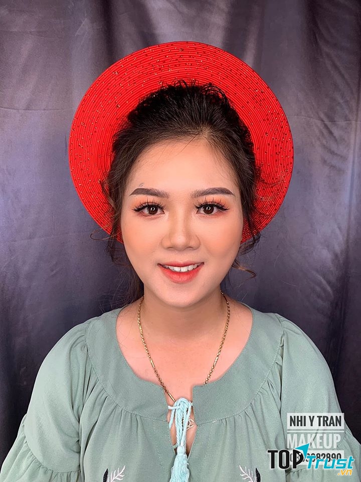 Nhi Ý Trần makeup (Mèo Bridal)