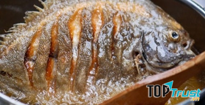 Mẹo chiên cá không bị dính