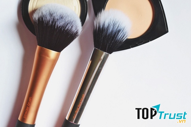 Nên chọn cọ có sợi tự nhiên