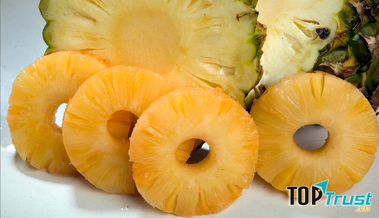 Mẹo trị ho bằng quả dứa