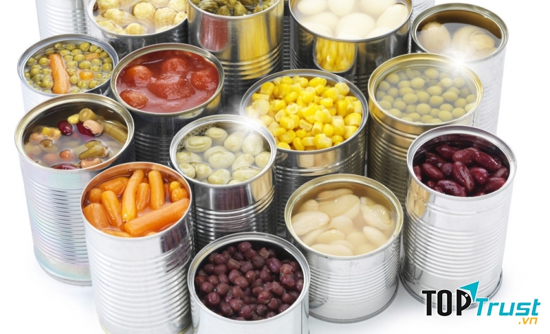 Đừng vội vứt đi những đồ ăn đóng hộp bị mốc. Hãy kiểm tra đã!