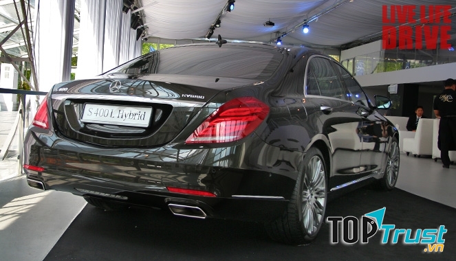 Mercedes Benz S-class Hybrid (93 nghìn USD - 2,08 tỷ đồng)