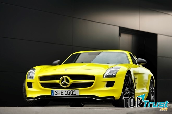 Mercedes Benz SLS Electric Gullwing E-Cell - 1,1 triệu USD