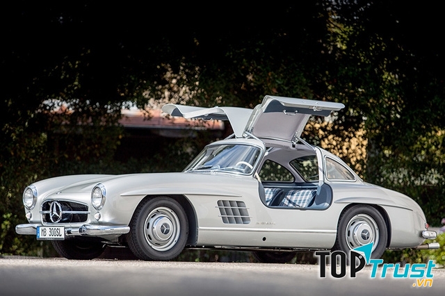 Mercedes-Benz Type 300 SL 1954 cửa mở lật sành điệu