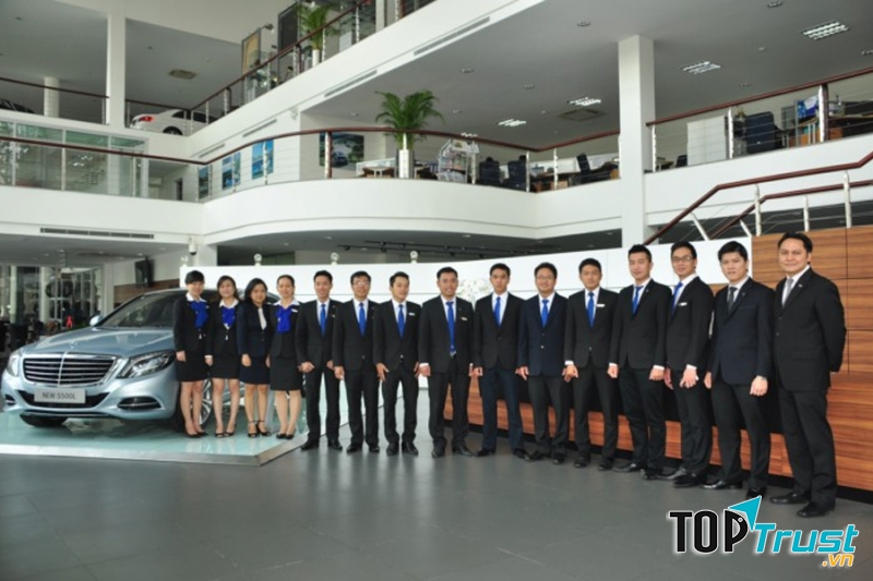 Mercedes Phú Mỹ Hưng (Vietnam Star)