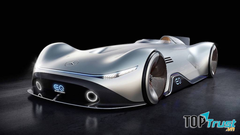Mercedes Vision EQ Silver Arrow