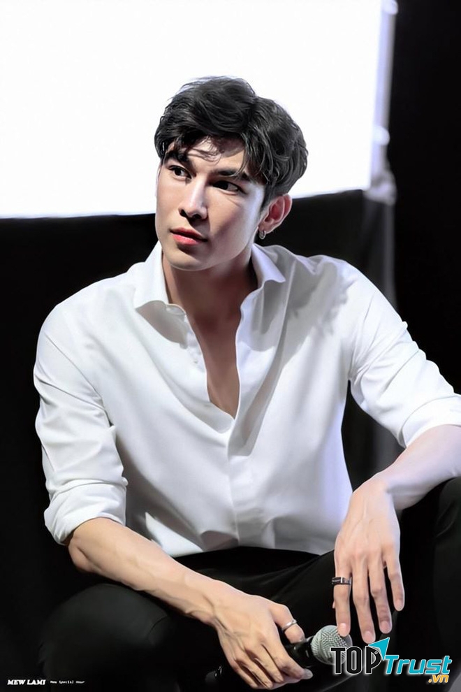 Nam thần học vấn khủng - Nguồn: Kênh 14