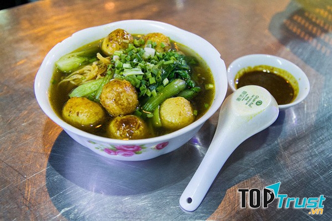 Mì cá viên cà ri thơm ngon bổ dưỡng